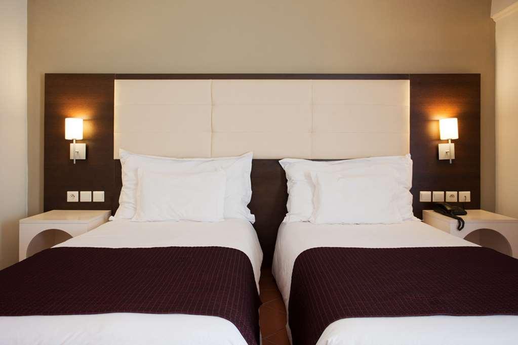 Tui Suneo Kenzi Europa Agadir Ruang foto A typical bedroom at a hotel