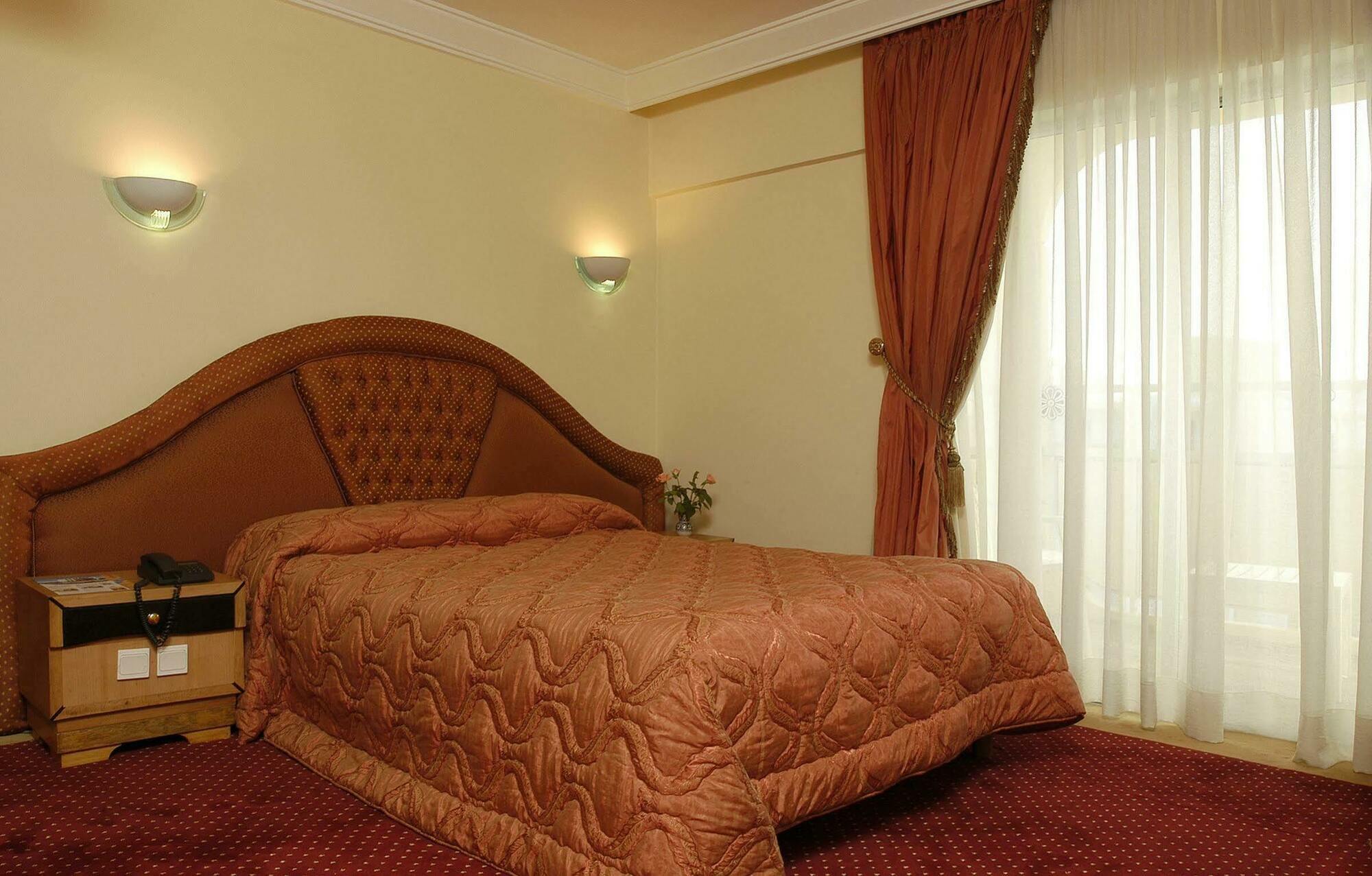 Tui Suneo Kenzi Europa Agadir Bagian luar foto A bedroom at the hotel